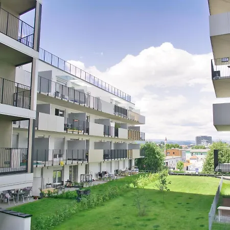 Apartment Modern Close To Congress Center, Tu-uni And Center With Netflix! *